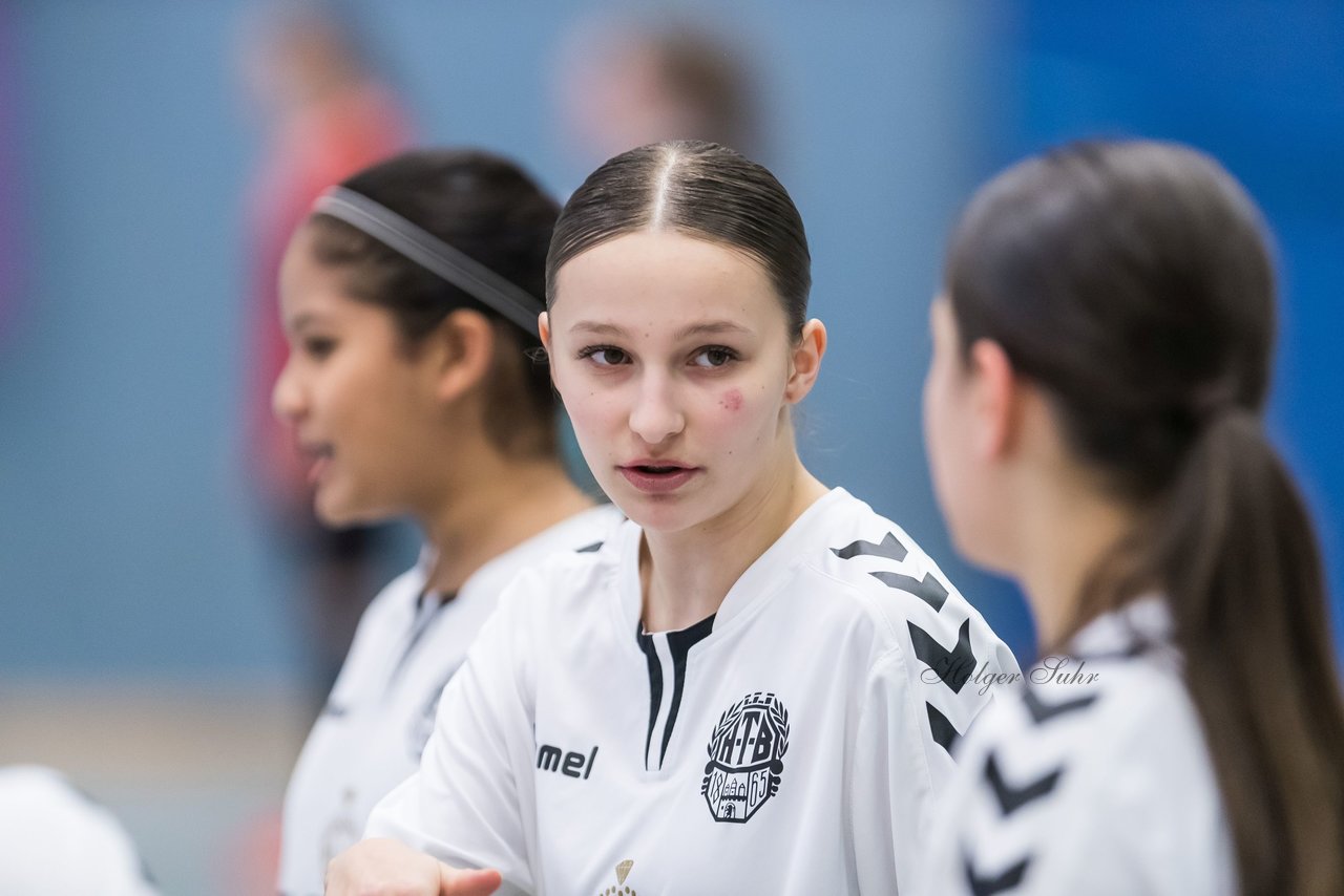 Bild 170 - wCJ Futsalmeisterschaft Runde 1